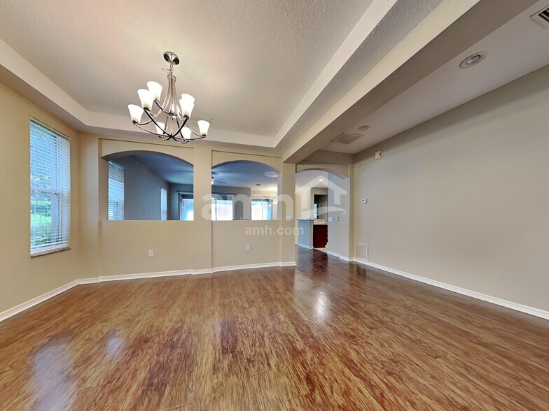 Building Photo - 471 Westchester Hills Ln