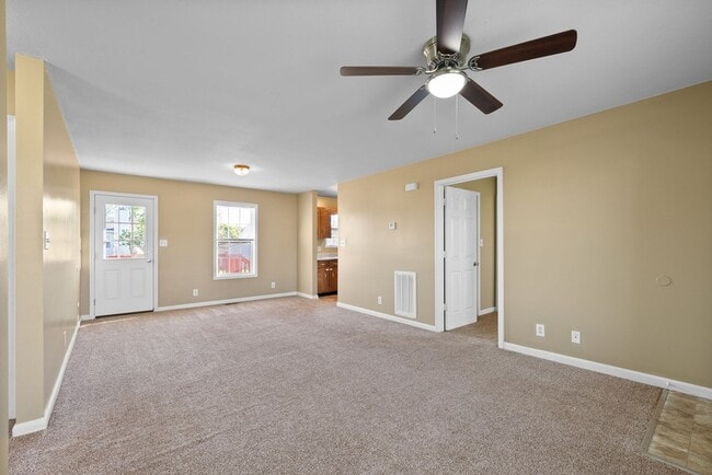 Building Photo - 521 Gainey Dr