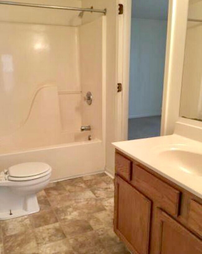 Building Photo - 2401 Santa Rosa Ct