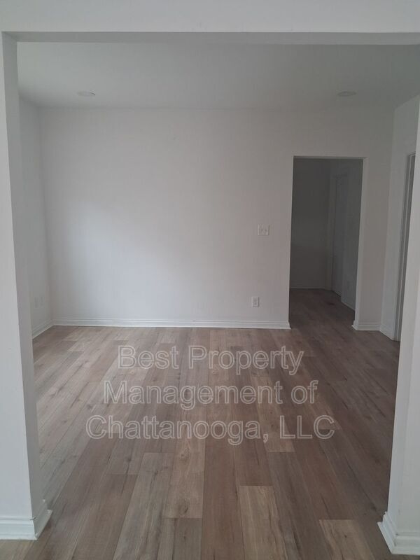 Building Photo - 1103 Sheridan Ave