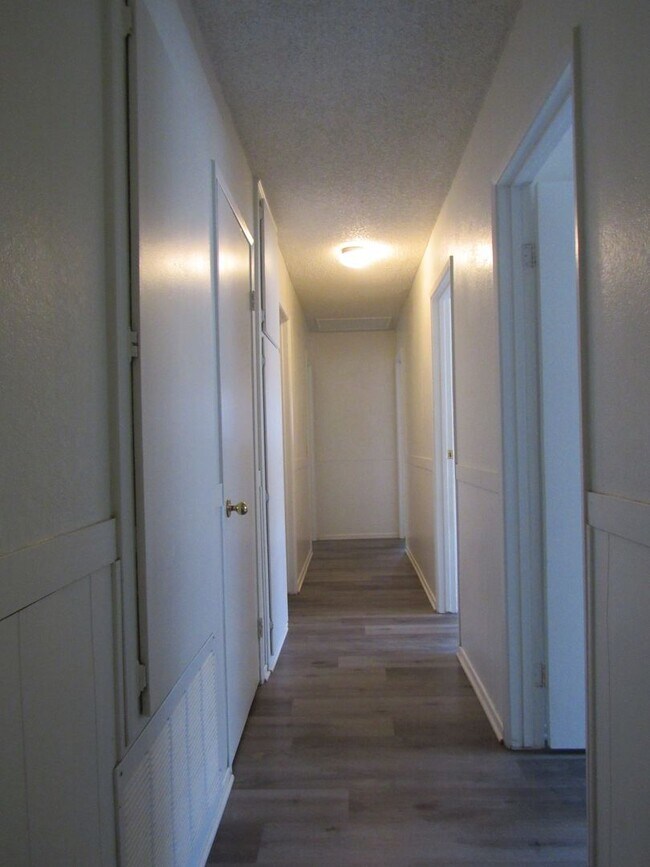 Building Photo - Cozy West Lancaster Home
