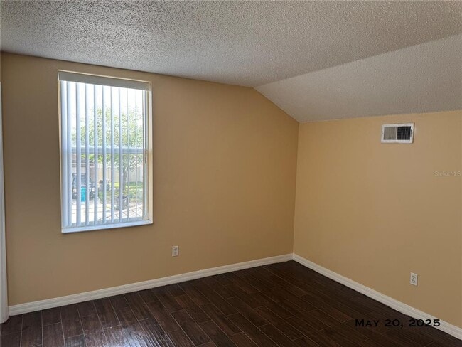 Building Photo - 5083 Luna Negra Dr