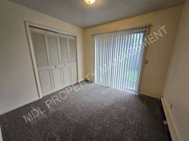 Building Photo - 3295 Ramond St