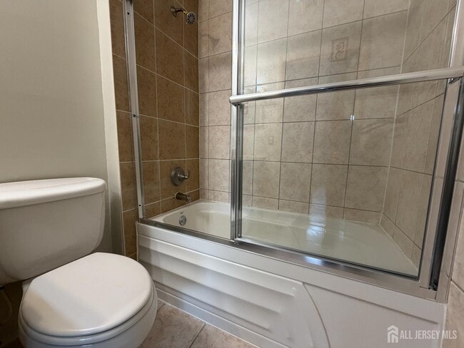 Building Photo - 9208 Tamarron Dr