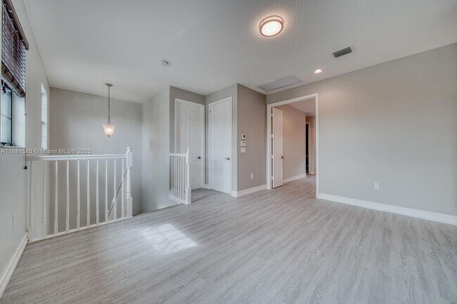Building Photo - 13679 Moss Agate Ave