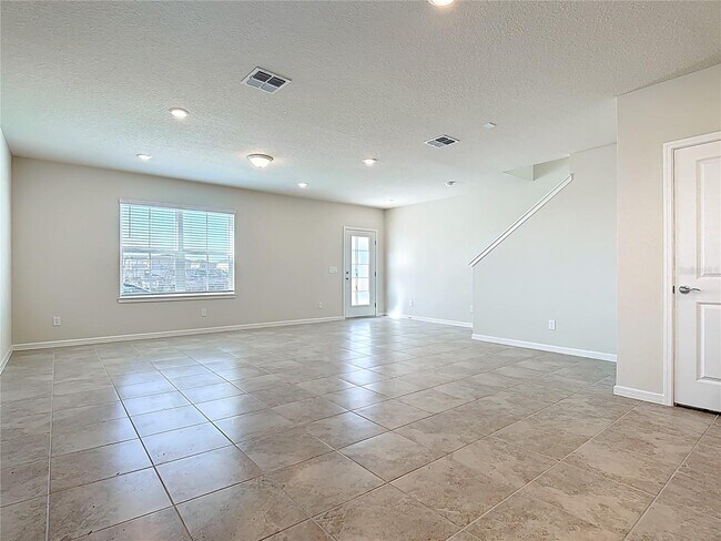 Building Photo - 2233 Southbury Dr