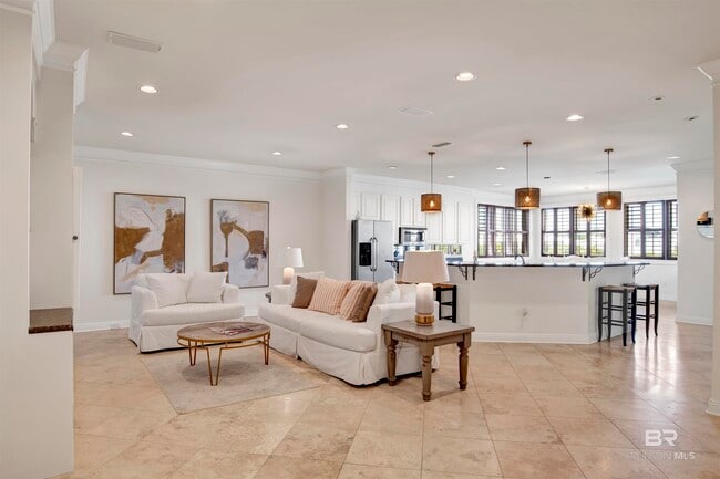 Building Photo - 16 Market St