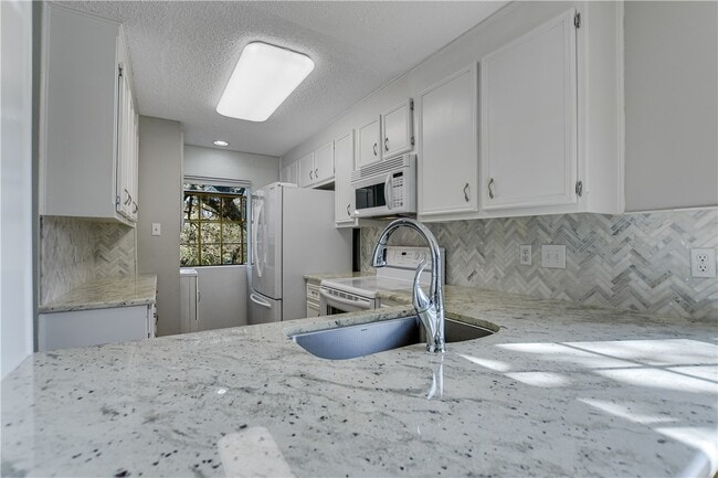 Kitchen - 1804 Capital Pky