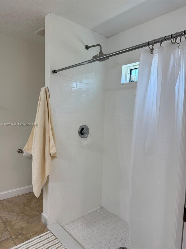 Building Photo - 1855 17th Ave SW