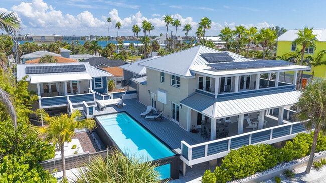 Building Photo - 113-112 12th Ave