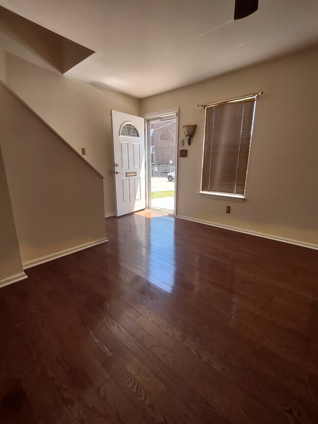 Building Photo - 3003 Tatnall St