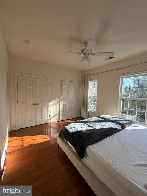 Building Photo - 11425 Log Ridge Dr