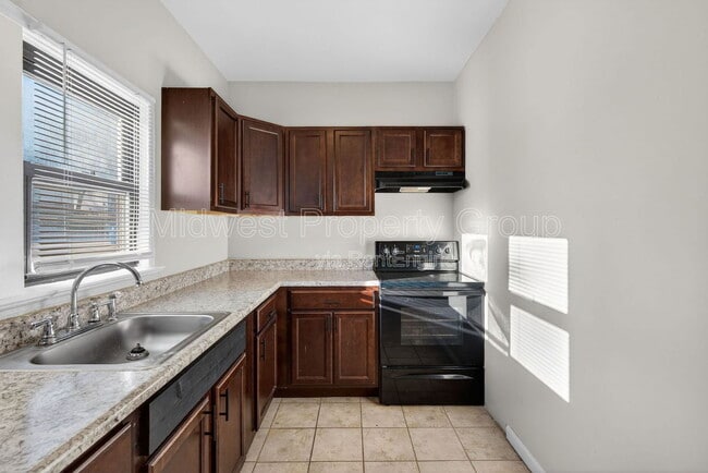 Building Photo - 5978 Laurette Ave