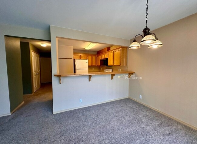 Building Photo - 1670 SW Mulberry Pl
