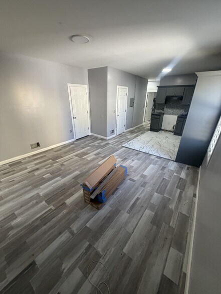 Building Photo - 131-133 Huntington Terrace, 1st floor apt