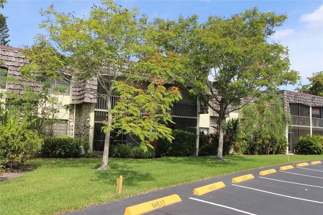 Building Photo - 3101 Oakland Shores Dr