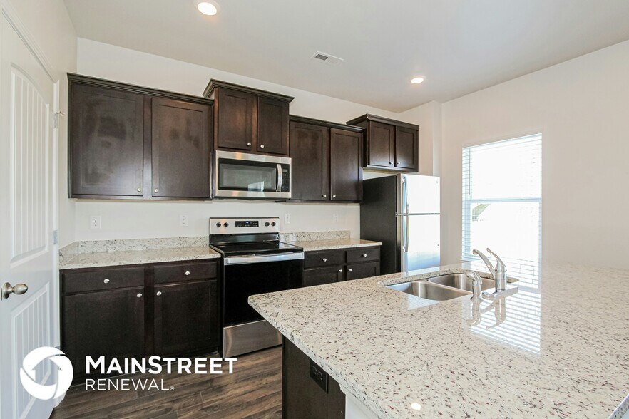 Building Photo - 23141 Downing Park Cir