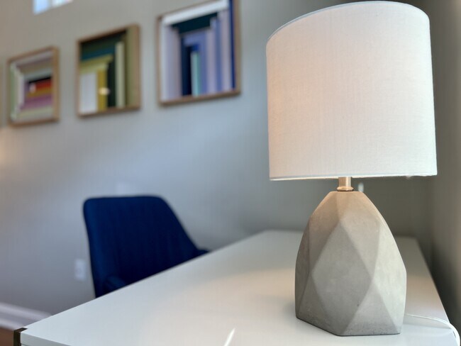 Building Photo - 130 Home St