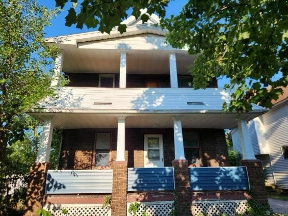 Building Photo - 713 E 156th St