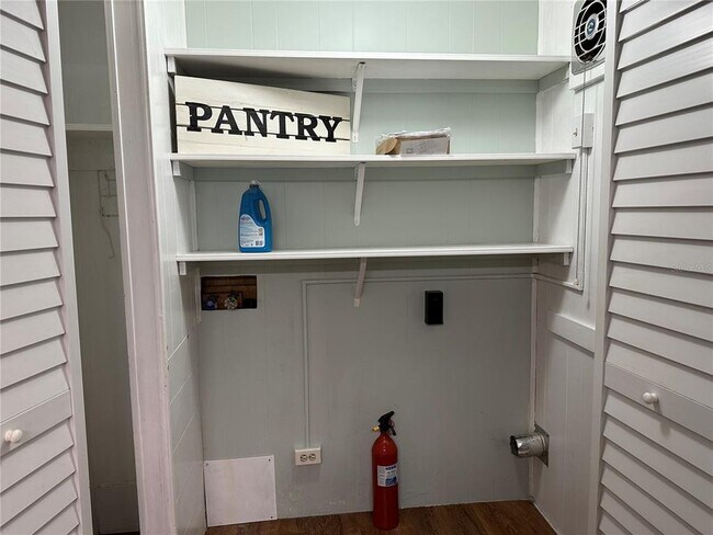 Building Photo - 24007 River Rd