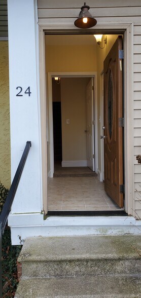 Building Photo - 24 W Champlain Ave