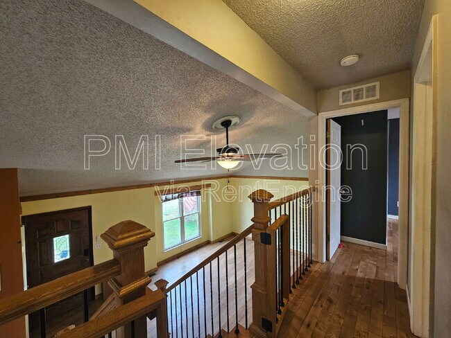 Building Photo - 7411 S Carr Ct