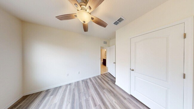 Building Photo - 4 BR 2 BA  Perfect Home - CASCADES SUBDIVI...