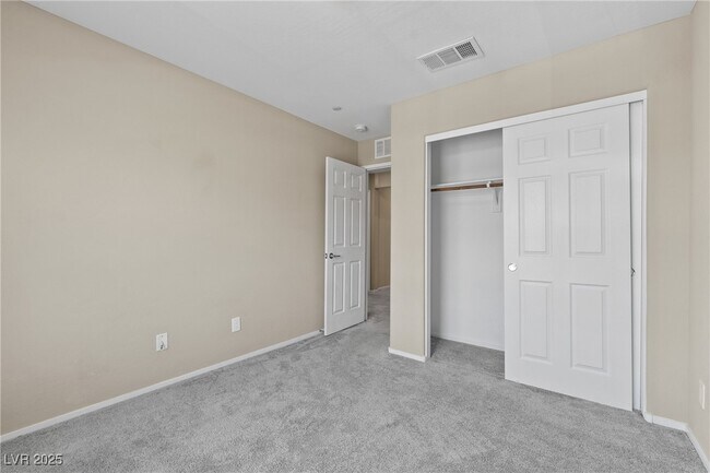 Building Photo - 49 Alamere Falls Dr