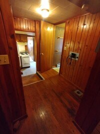 Building Photo - 126 4th St SW