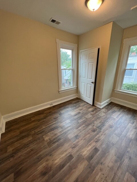 Building Photo - 761 Gresham Pl NW