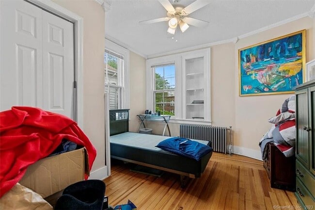 Building Photo - 300 Humphrey St