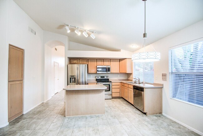 Building Photo - Lakewood 3 Bedroom for Rent!