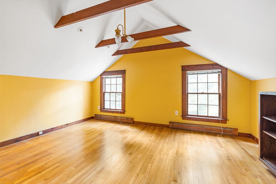Building Photo - 30 Cheswick Rd