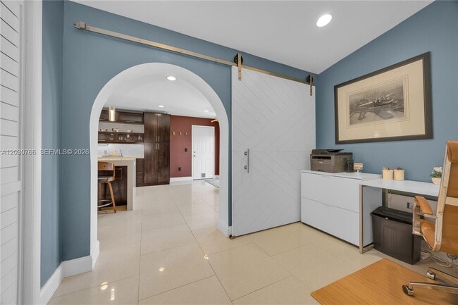 Building Photo - 11625 SW 70th Ave