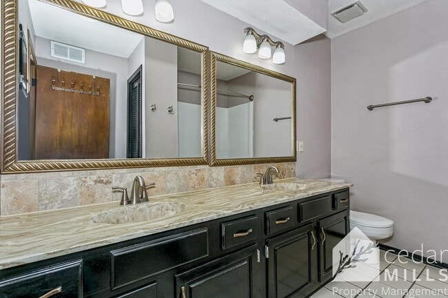 Building Photo - UPDATED 2 bedroom condo near Maize and Pawnee-Short Term Lease Option!