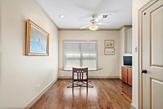 Building Photo - 1308 Lake Pointe Pkwy