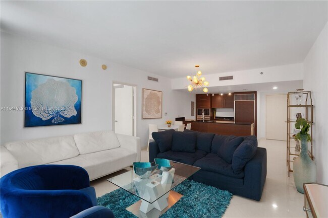 Building Photo - 475 Brickell Ave
