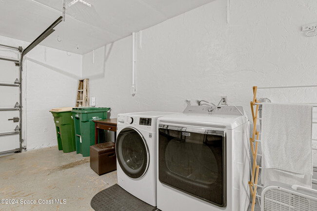 Building Photo - 110 Magellan Ave