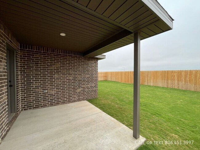 Building Photo - 3020 140th St