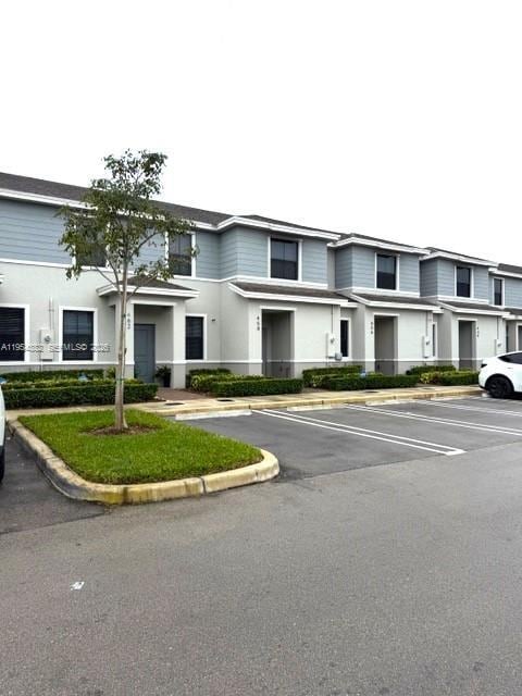 Building Photo - 470 NE 12th St