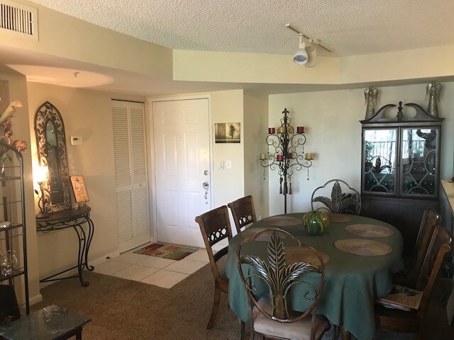 Entry - 1250 Wildwood Lakes Blvd