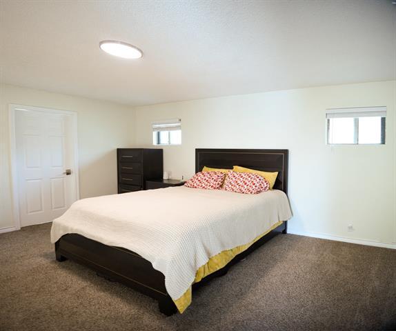 Building Photo - 4862 Dunlap Dr