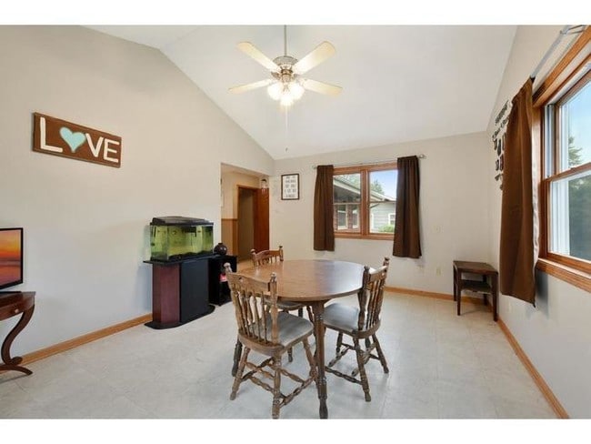 Building Photo - Beautiful Ranch Style 3BR 2BA Home in Milaca