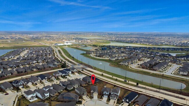 Building Photo - 804 Lake Lacosta Dr