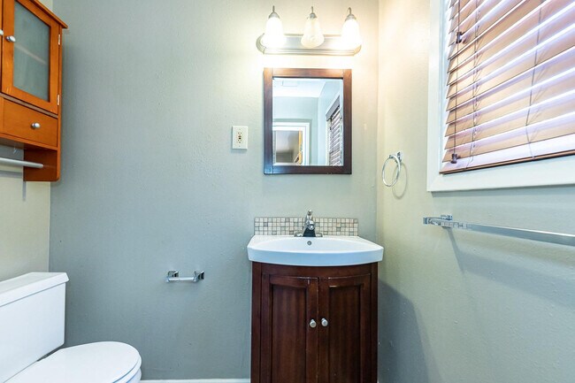 Building Photo - 3104 49th St