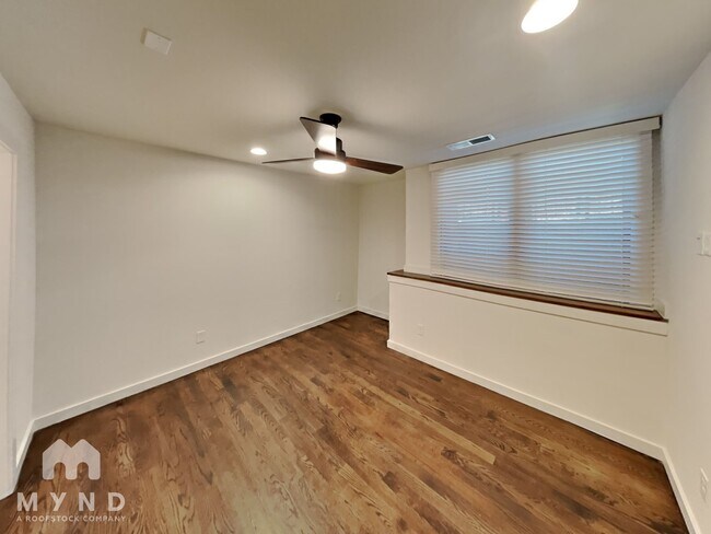 Building Photo - 436 E 33rd St