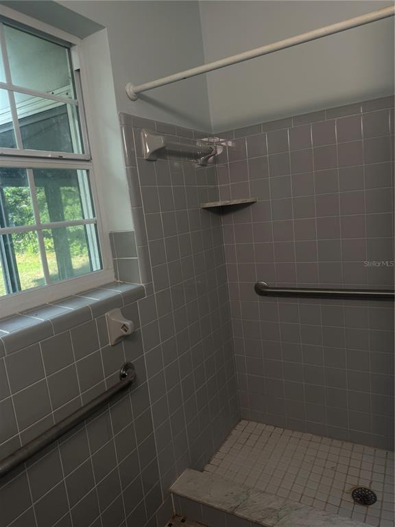 Building Photo - 589 E Normandy Blvd