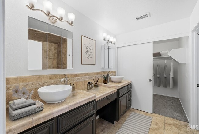 Building Photo - 7908 Coulter Pine Ct