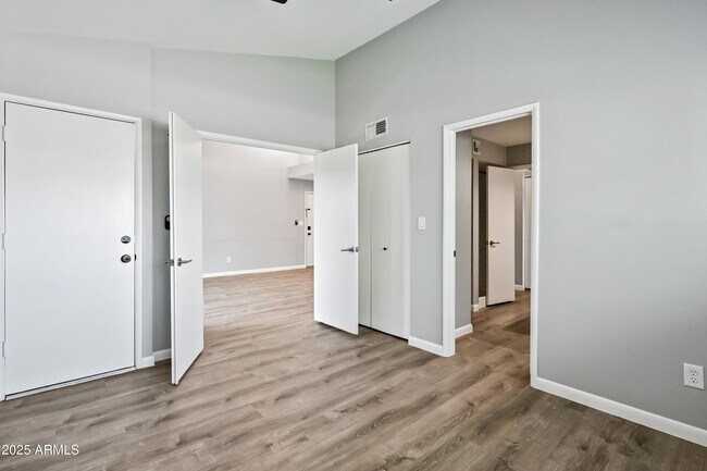 Building Photo - 6480 N 82nd St