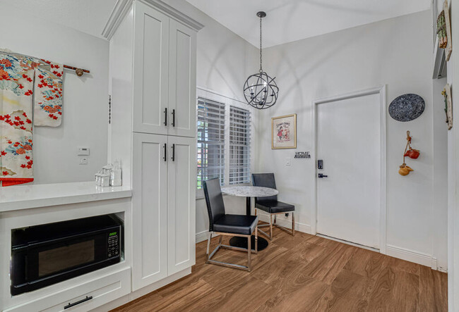 Building Photo - 9725 Cherry Blossom Ct
